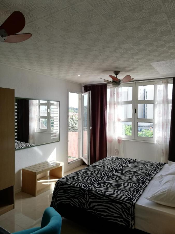 Apartmani Mistral Makarska Bagian luar foto