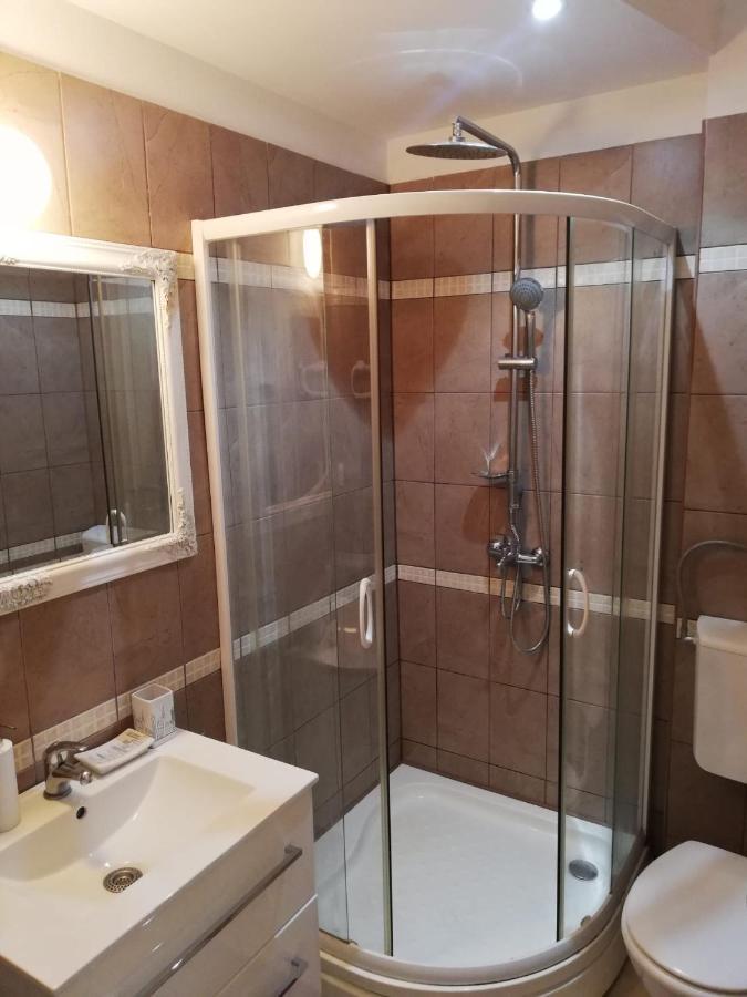 Apartmani Mistral Makarska Bagian luar foto