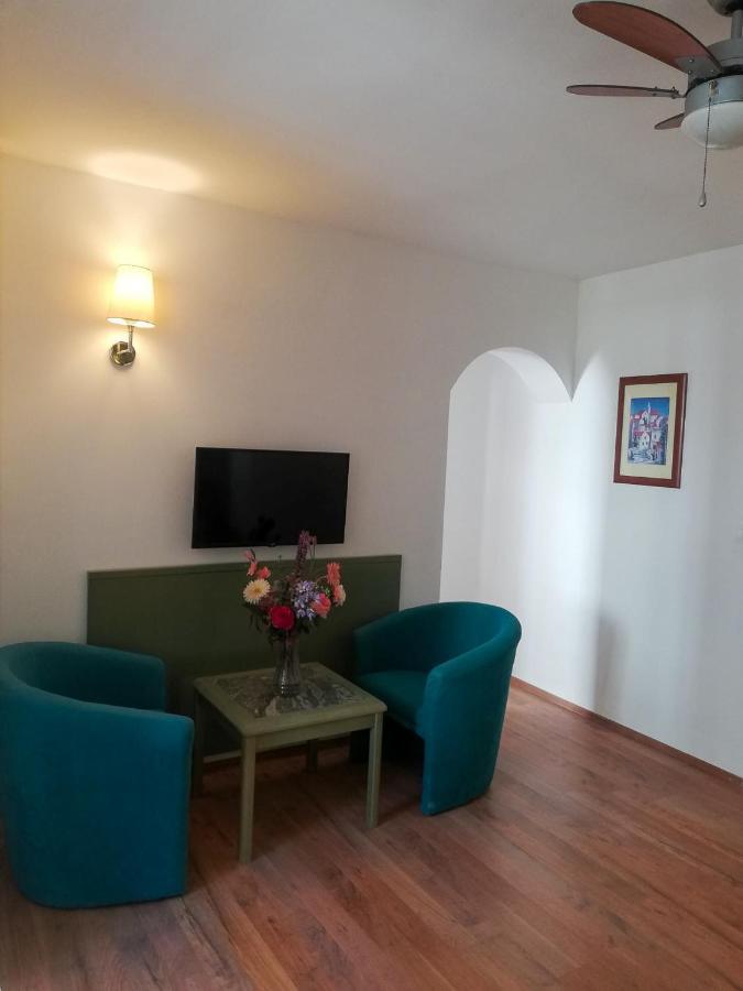 Apartmani Mistral Makarska Ruang foto