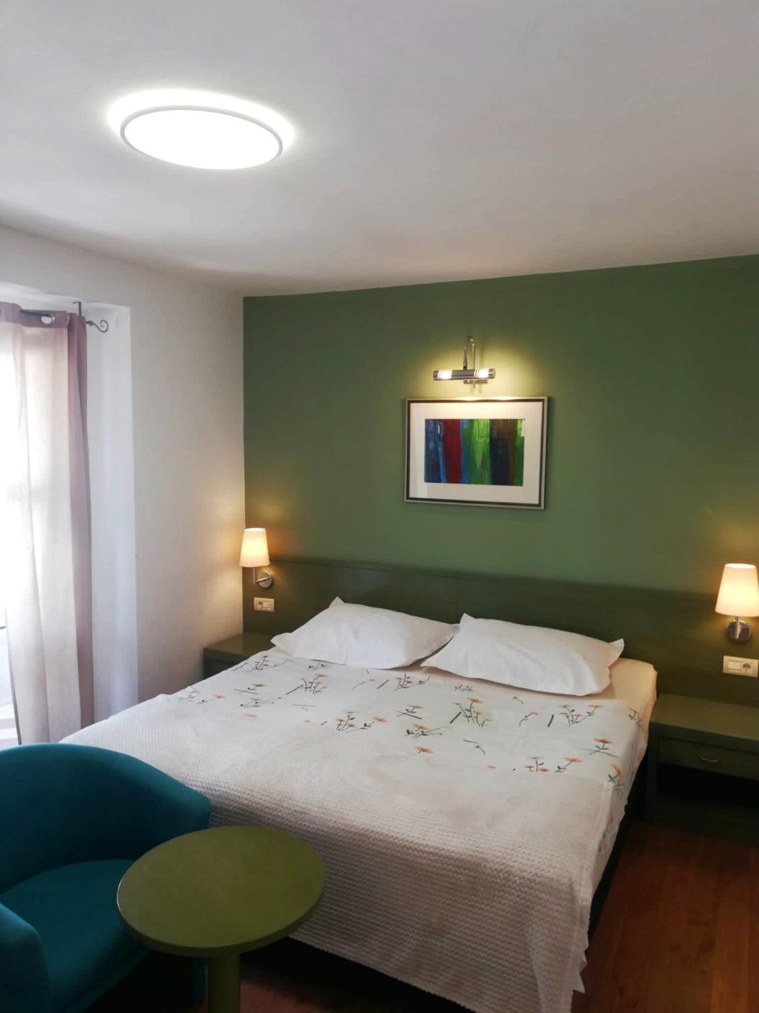 Apartmani Mistral Makarska Ruang foto