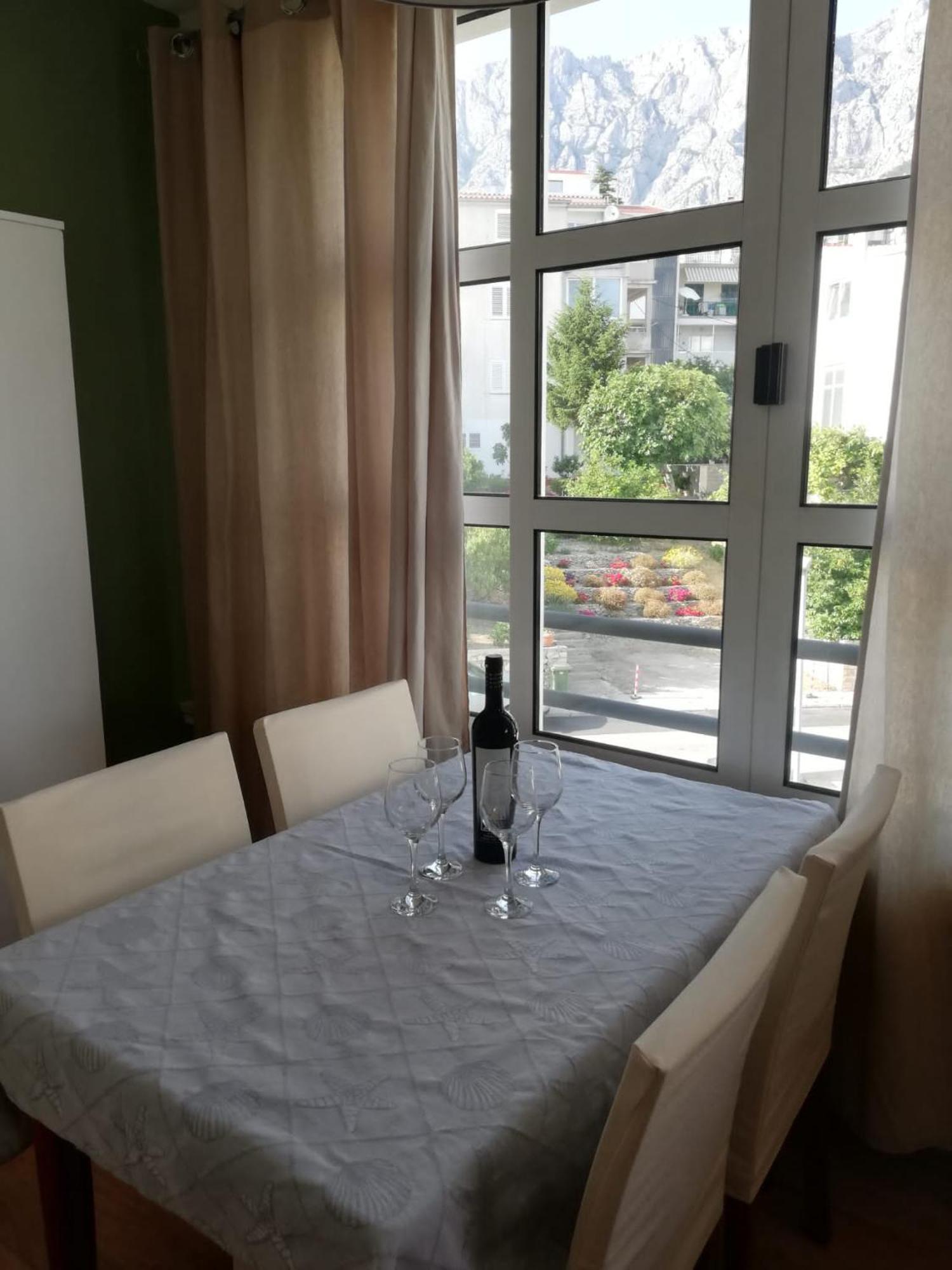 Apartmani Mistral Makarska Ruang foto