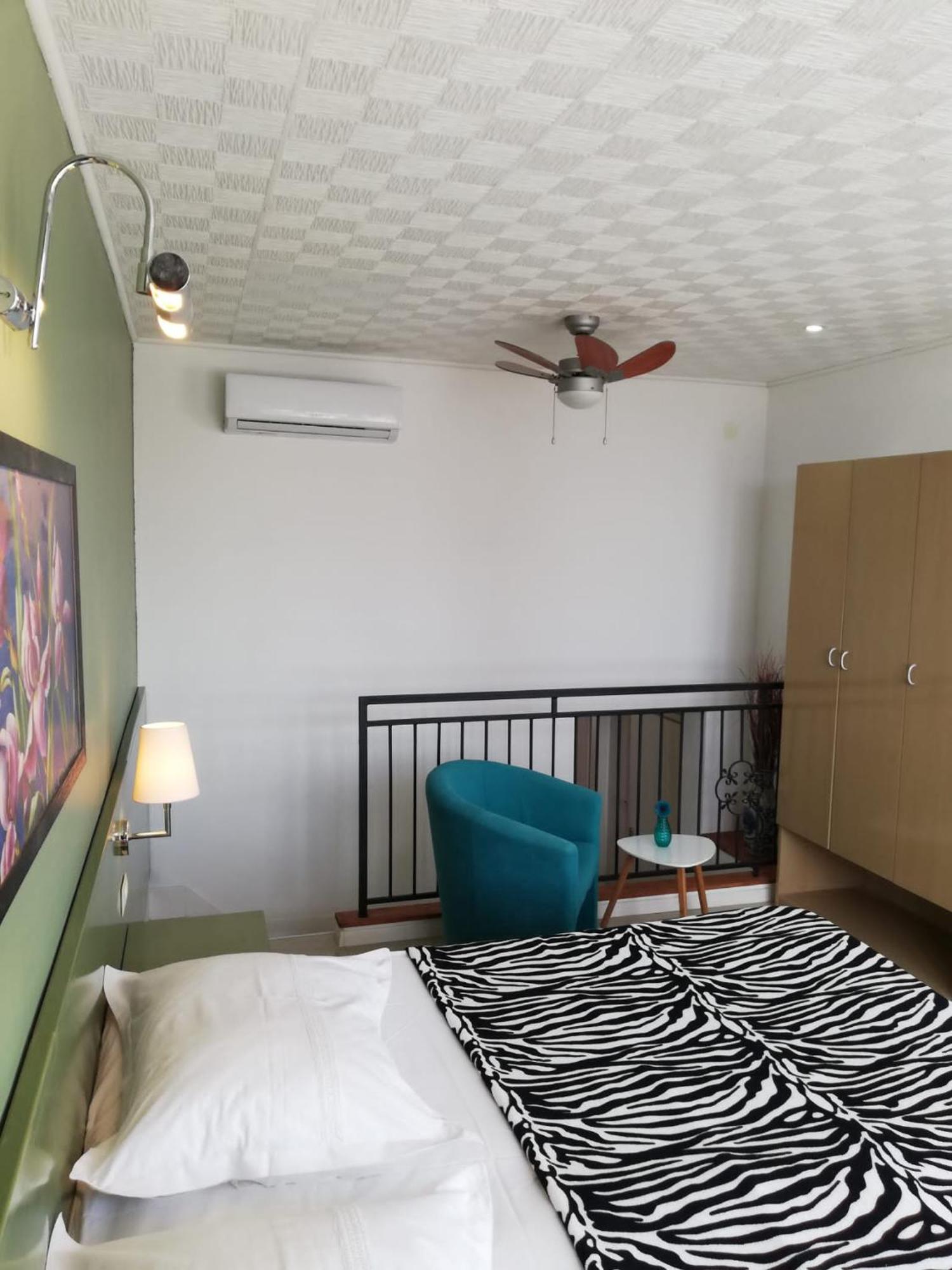 Apartmani Mistral Makarska Ruang foto